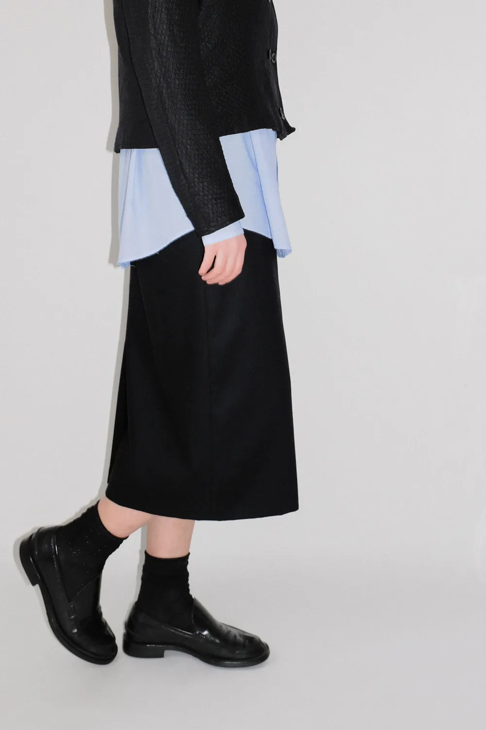 0039_WOOL STRAIGHT VINTAGE BLACK SKIRT
