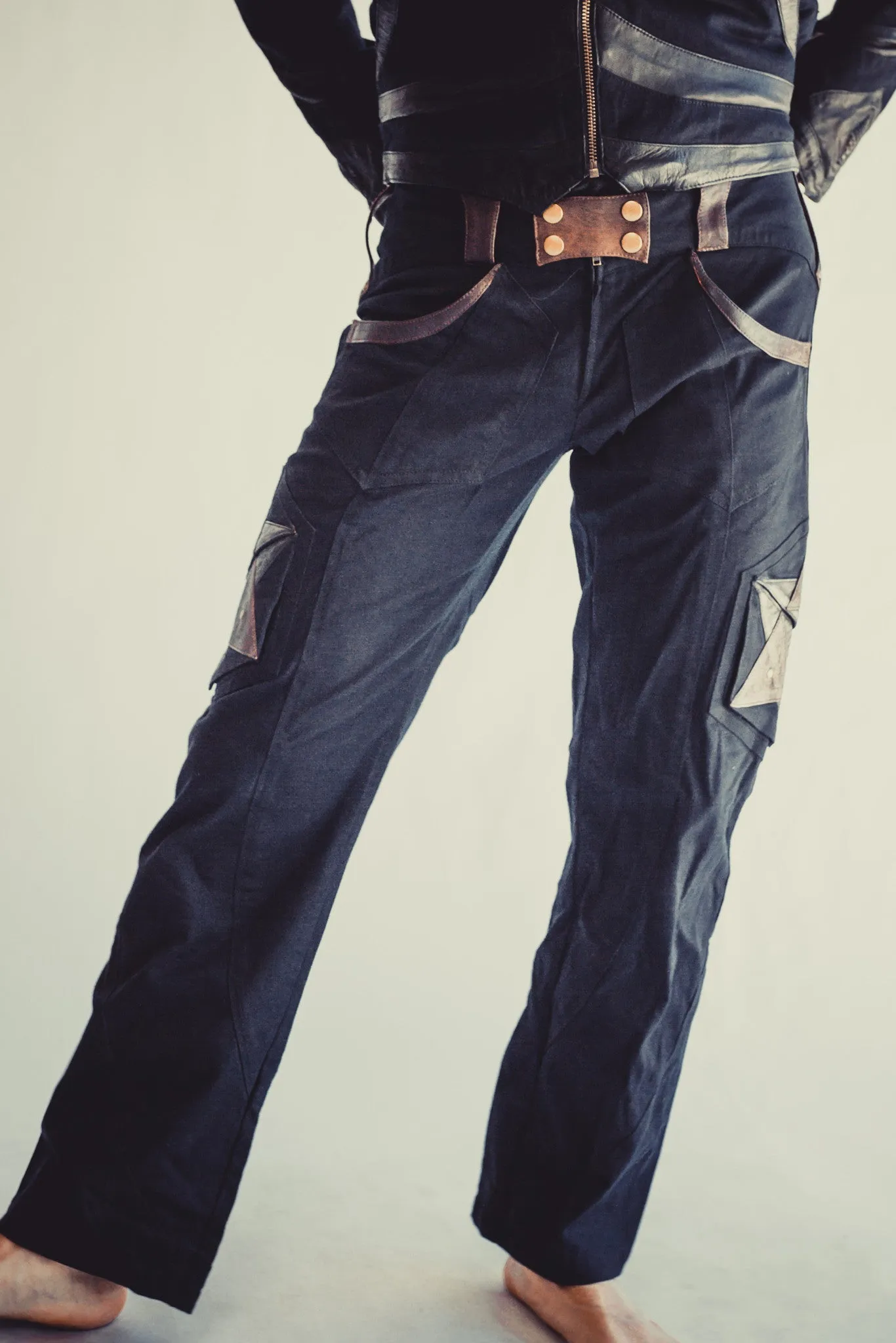 Hexawatt Pants