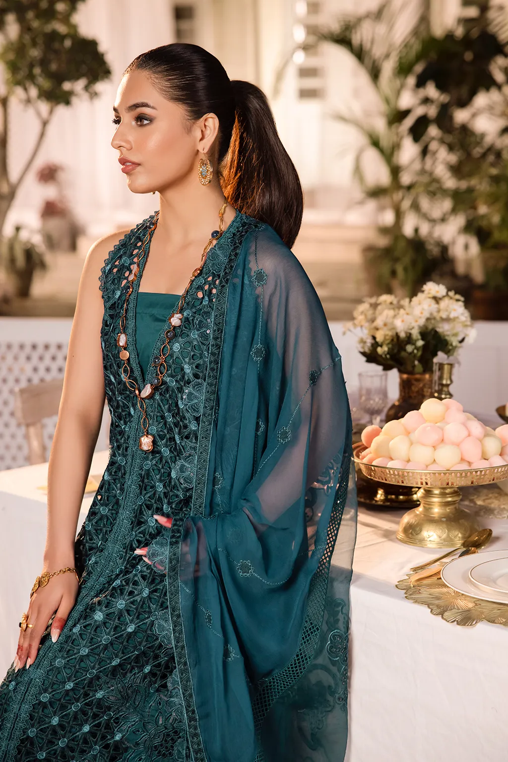 Iznik Nani Ka Ghar Eid Lawn Collection – NKG-07 Embroidered Lawn