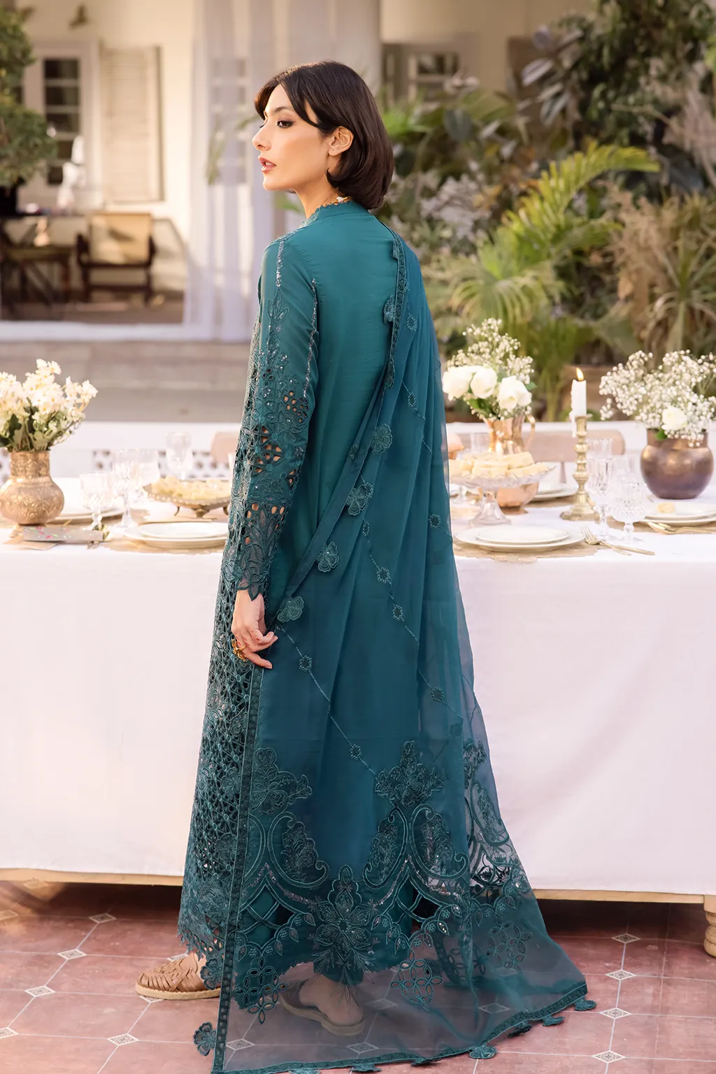 Iznik Nani Ka Ghar Eid Lawn Collection – NKG-07 Embroidered Lawn