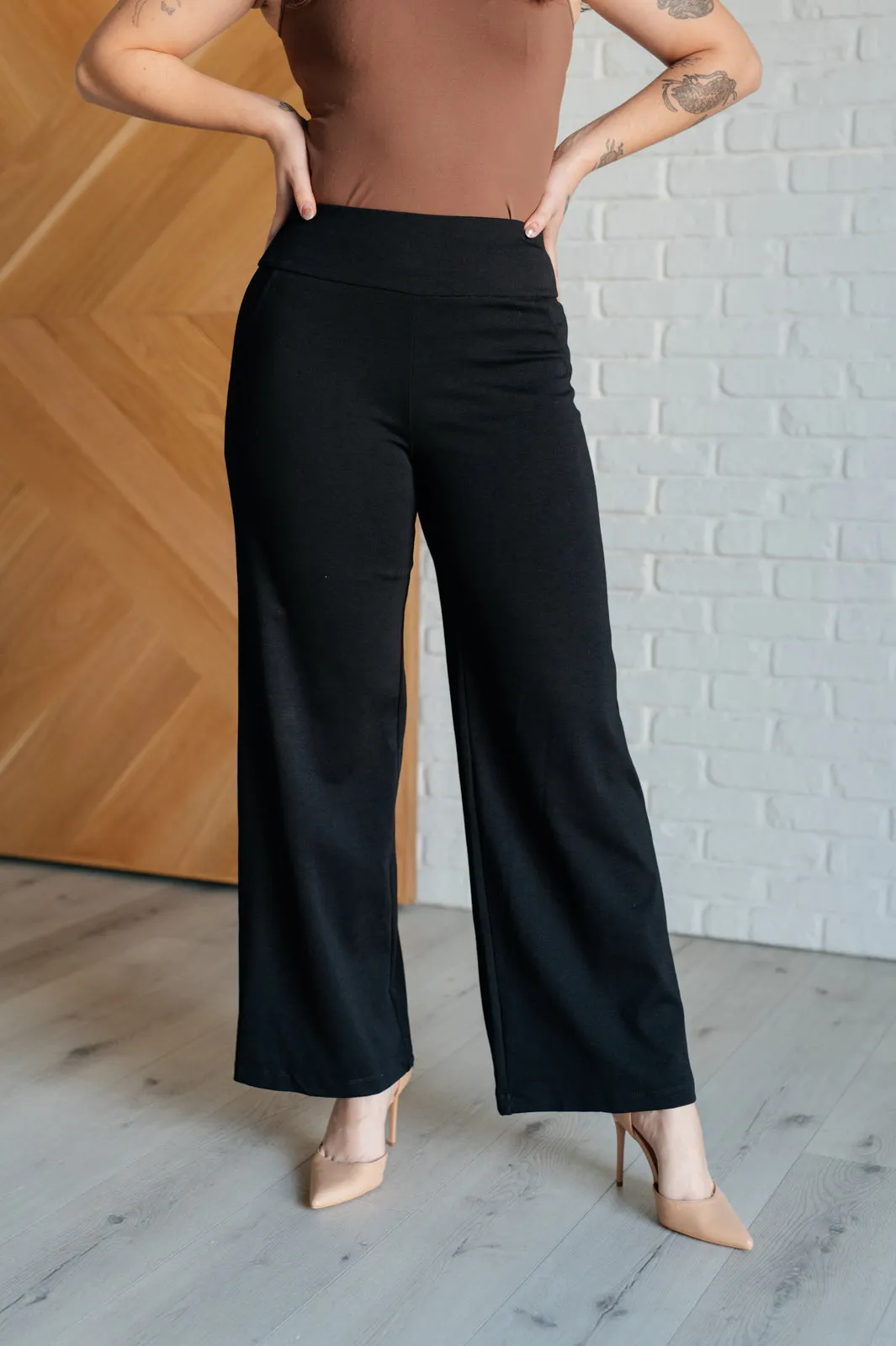 Magic Wide Leg Pants in Black - 10/24